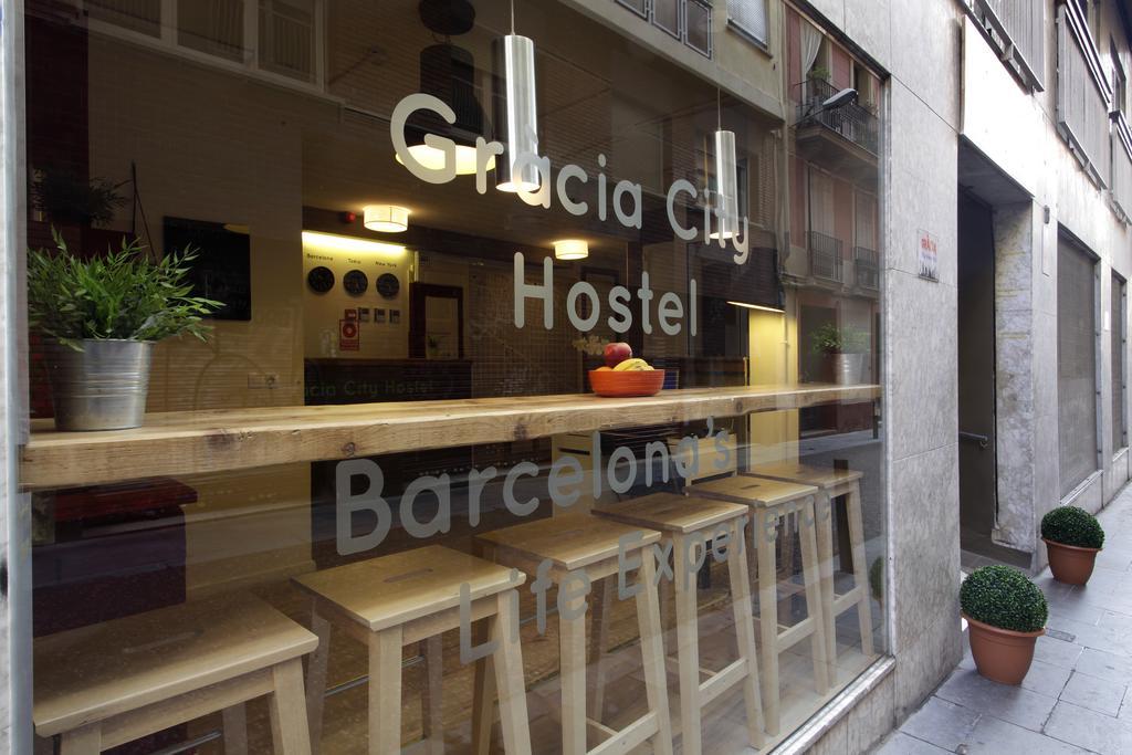Gracia City Hostel Барселона Екстериор снимка A hostel in Barcelona, Spain