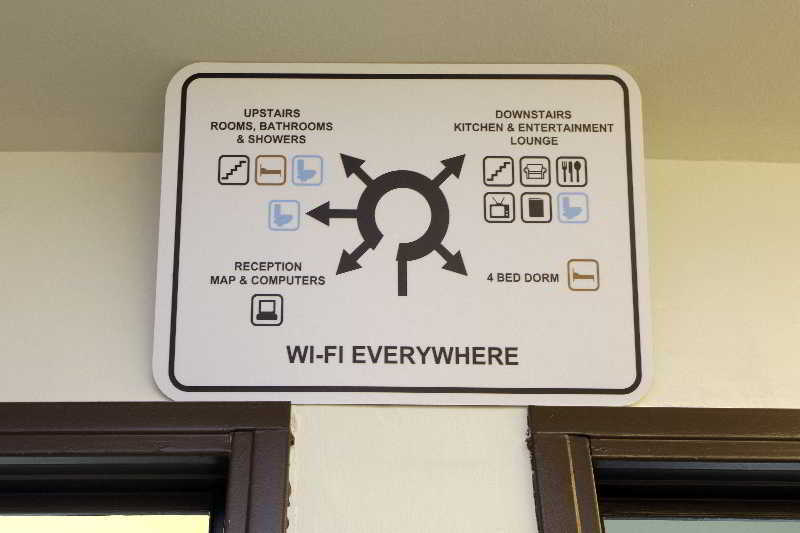 Gracia City Hostel Барселона Екстериор снимка Wi-Fi sign in a hotel