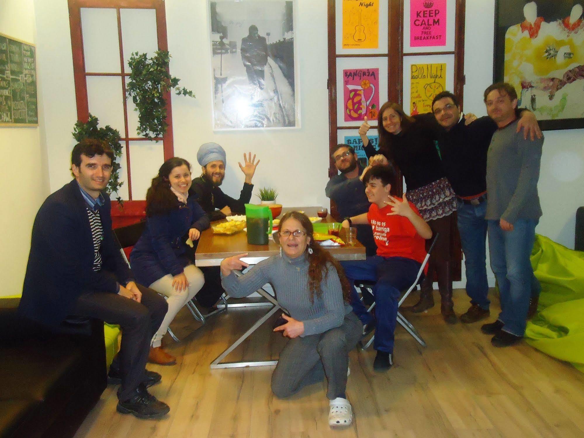 Gracia City Hostel Барселона Екстериор снимка The staff of the Centre for Media and Communication Studies